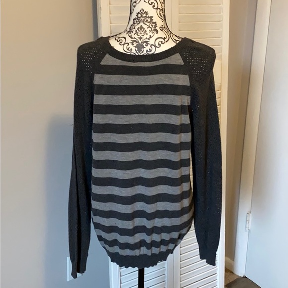 Rue21 Sweater - Picture 2 of 6